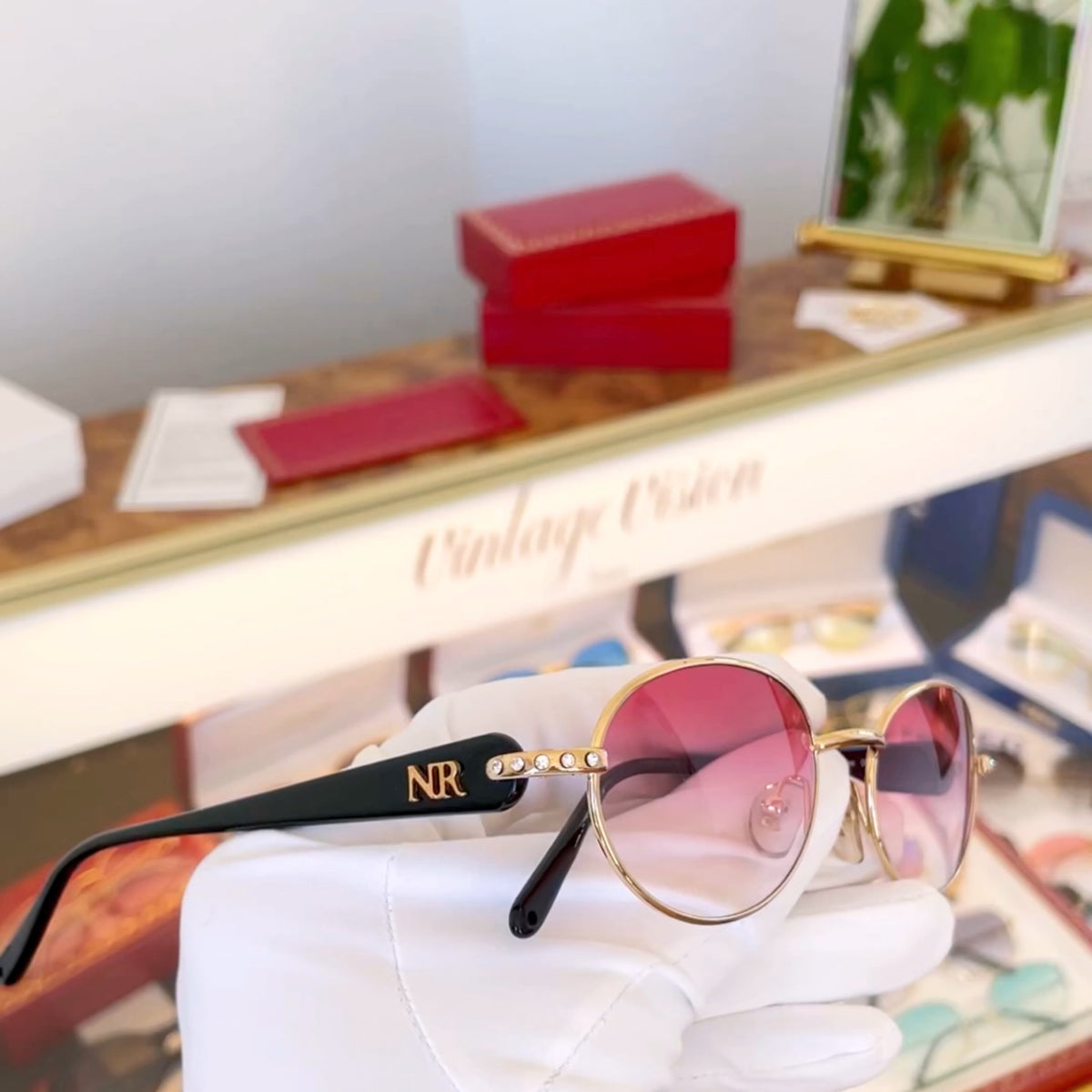 Lunettes De Soleil Nina Ricci Vintage - Or, Verres Vert Dégradé - Made In France - Neuf Sans étiquette